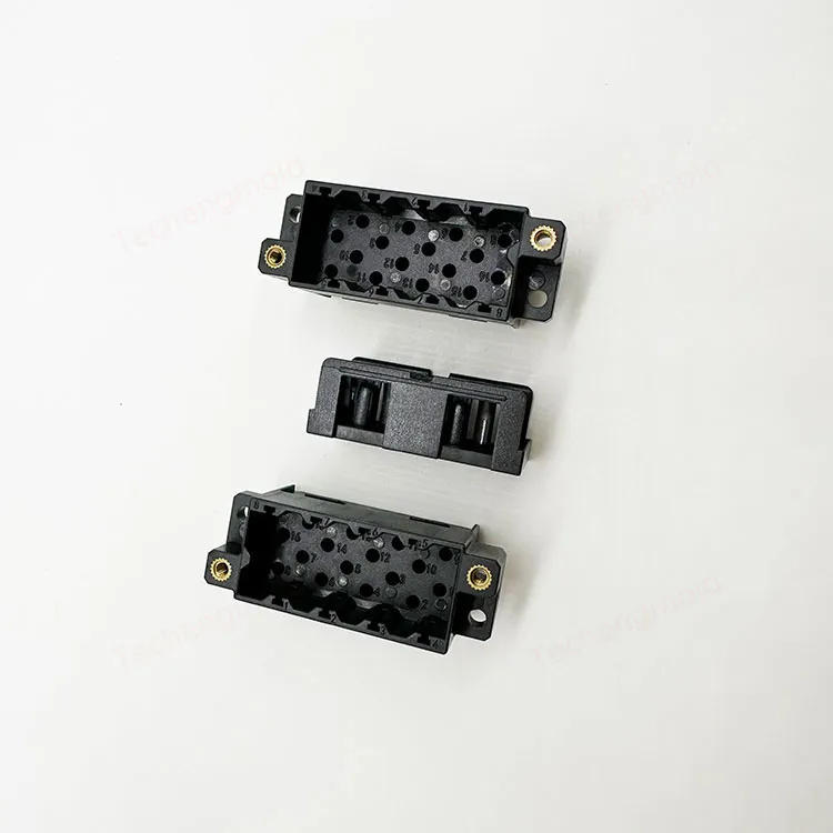 特诚科技PBT精密注塑件实拍 5